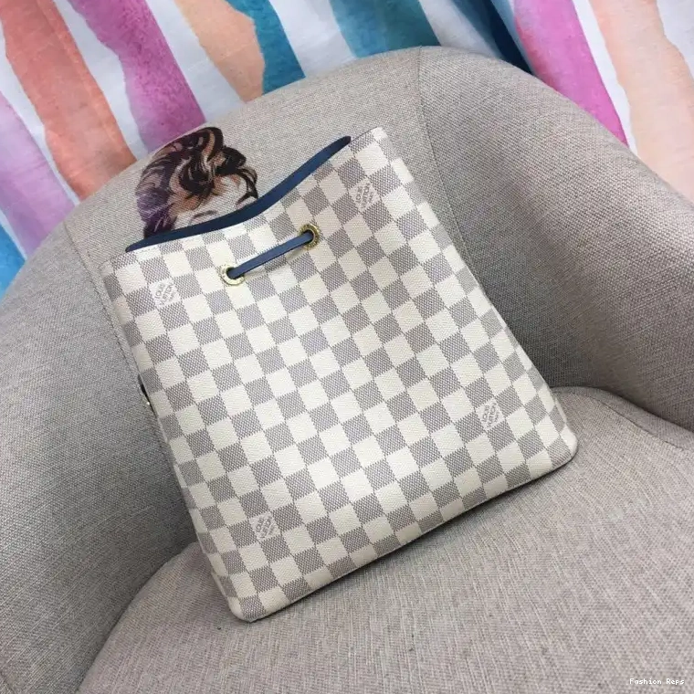 Fashion Reps Bags LV 19B570395 0605